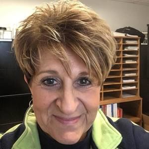 Meet your Posher, Debbie